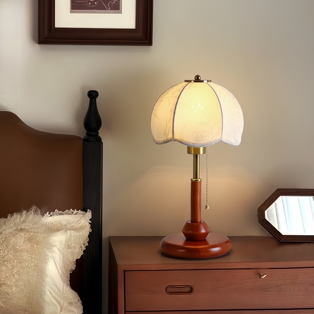 Vintage Scalloped Dome Table L - Room Lighting Bedroom Decor recension och pris