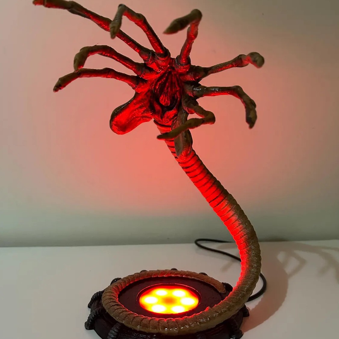 Alien Facehugger Lamp Nightlig - Home Lighting And Decor recension och pris